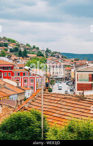 La vieille ville de Veliko Tarnovo en Bulgarie vue panoramique Banque D'Images