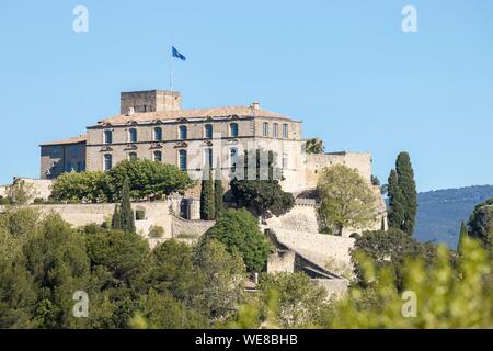 La France, Vaucluse, Parc Naturel Régional du Luberon, Ansouis, étiqueté les plus beaux villages de France le château du xviie siècle Banque D'Images