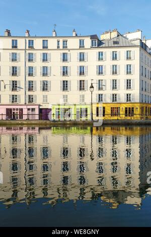 France, Paris, canal Saint Martin, Antoine et Lili vitrine et immeuble sur Quai de Valmy Banque D'Images