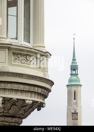 Vieux bâtiment et tour de l'église de la Trinité, de Goerlitz, Saxe, Allemagne Banque D'Images