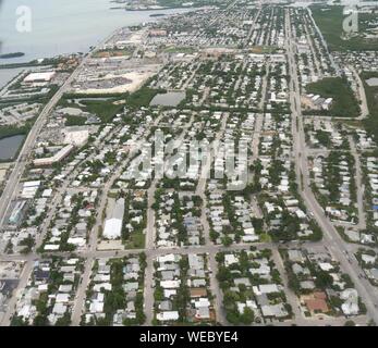 Plan rapproché, vue aérienne de Key West, en Floride, avec l'océan en arrière-plan Banque D'Images