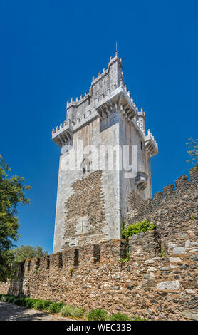 Torre de Menagem, style manuélin tour et remparts à Castelo de Beja, château du 14ème siècle dans la ville de Beja, Baixo Alentejo, Portugal Banque D'Images