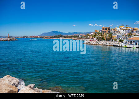 Puerto Banus, près de Marbella sur la Costa del Sol en Andalousie, Espagne Banque D'Images