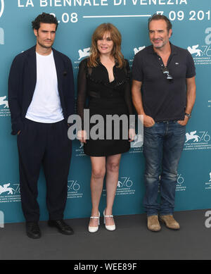 L'actrice française Emmanuelle Seigner, acteurs Louis Garrel et Jean Dujardin assister à une photo appel de J'Accuse au 76e Festival du Film de Venise le Vendredi, Août 30, 2019. Photo par Rune Hellestad/UPI Banque D'Images