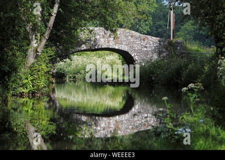 Pont sur le Canal de Monmouthshire et Brecon. Nombre 162. Banque D'Images