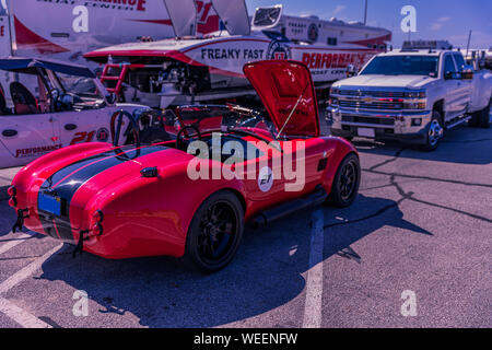 Bateau Super 2019 Grand Prix des Grands Lacs Jour 1 puits à sec rapprochée sur une Ford AC Cobra rouge sur l'affichage pour la Car Show. Banque D'Images