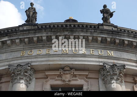 Berlin, Allemagne. Août 30, 2019. Le Bode-Museum sur l'île aux musées. Musées 75 prendre part à 75 événements en 12 heures dans la nuit des musées à Berlin. Credit : Taylan Gökalp/dpa/Alamy Live News Banque D'Images