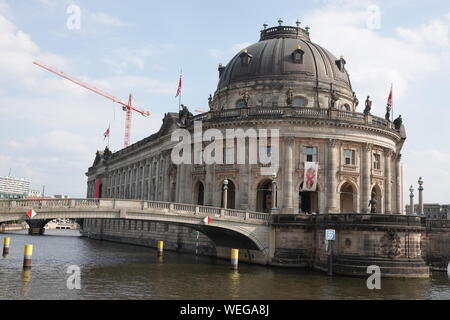 Berlin, Allemagne. Août 30, 2019. Le Bode-Museum sur l'île aux musées. Musées 75 prendre part à 75 événements en 12 heures dans la nuit des musées à Berlin. Credit : Taylan Gökalp/dpa/Alamy Live News Banque D'Images