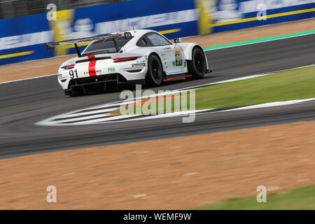 # 91 l'équipe Porsche GT Porsche 911 RSR de Gianmaria Bruni et Richard Lietz lors d'usages pour la FIA World Endurance Championship à Silverstone Banque D'Images