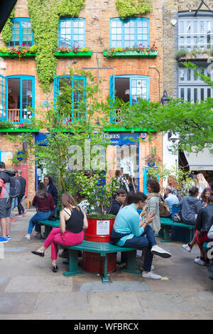 Neal's Yard, Covent Garden, Londres, Angleterre Banque D'Images