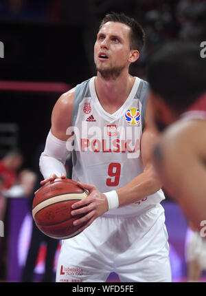 Beijing, Chine. Août 31, 2019. Mateusz Ponitka de Pologne pousses durant la match du groupe A entre la Pologne et le Venezuela à la FIBA 2019 Coupe du Monde à Pékin, Chine, 31 août 2019. Credit : Zhang Chenlin/Xinhua/Alamy Live News Banque D'Images