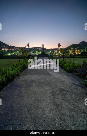 Monumen Balai Kota Tugu Malang Alun Alun situé dans le centre de la ville de Malang est de Java en Indonésie Banque D'Images