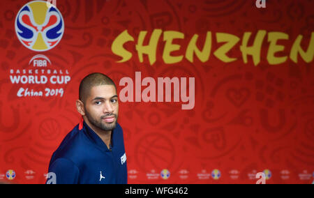 Wuhan, province du Hubei en Chine. Août 31, 2019. Shenzhen, la province chinoise du Guangdong. Août 31, 2019. Nicolas Batum de France réagit au cours d'une conférence de presse d'avant match à Shenzhen, province du Guangdong en Chine du sud, le 31 août 2019. Credit : Xu Chang/Xinhua/Alamy Live News Banque D'Images