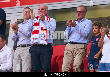 L'Allemagne. 31 août 2019. Uli Hoeness (président ), FCB FCB Président et président, Karl-Heinz RUMMENIGGE (PDG, Vorstandsvorsitzender FCB AG) célèbre 1-1 but, heureux, rire, célébration, FC BAYERN MUNICH - FSV MAYENCE 05 - DFL RÈGLEMENT INTERDIT TOUTE UTILISATION DES PHOTOGRAPHIES comme des séquences d'images et/ou quasi-vidéo - 1.ligue de soccer allemand , Munich, 31 août 2019, journée 03 saison 2019/2020, FCB, München © Peter Schatz / Alamy Live News Banque D'Images