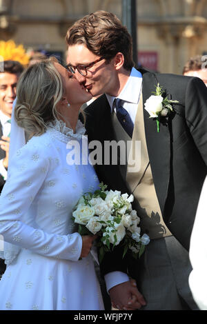 Ellie Goulding nouvellement mariés et Caspar Jopling quitter York Minster après leur mariage. Banque D'Images