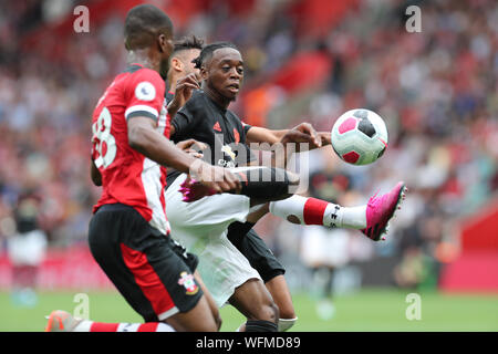 SOUTHAMPTON, Angleterre AUG 31ST Aaron Wan-Bissaka défenseur de Manchester United en action au cours de la Premier League match entre Southampton et Manchester United à St Mary's Stadium, Southampton le samedi 31 août 2019. (Crédit : Jon Bromley | MI News) usage éditorial uniquement, licence requise pour un usage commercial. Aucune utilisation de pari, de jeux ou d'un seul club/ligue/dvd publications. Photographie peut uniquement être utilisé pour les journaux et/ou magazines des fins éditoriales Crédit : MI News & Sport /Alamy Live News Banque D'Images