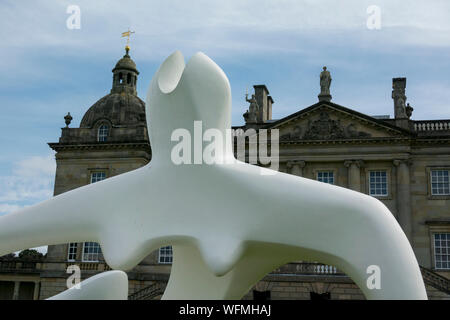 Grande Figure inclinables, Henry Moore Houghton Hall Banque D'Images