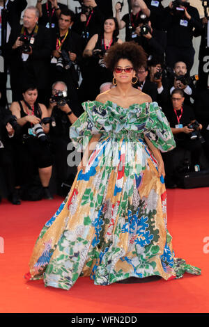 Venise, Italie - 31 août, 2019. Zazie Beetz, marche le tapis rouge pour la première mondiale de Joker pendant le 76e Festival du Film de Venise au Palazzo del Cinema le 31 août 2019 à Venise, Italie. © Roberto Ricciuti/éveil/Alamy Live News Banque D'Images