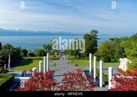 La Suisse, Canton de Vaud, Lausanne, Ouchy, Musée Olympique de Lausanne, le jardin le long du lac de Genève Banque D'Images