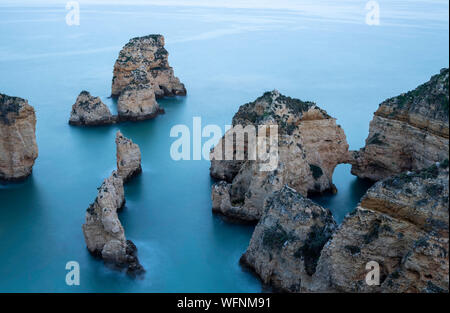 La Ponta da Piedade est située à Lagos, dans la région de l'Algarve au Portugal. Europe Banque D'Images