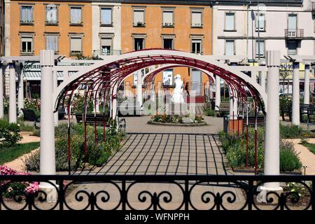 La France, Territoire de Belfort, Belfort, Avenue Jean Jaurèes, Square de la Roseraie, roses, fleurs Banque D'Images