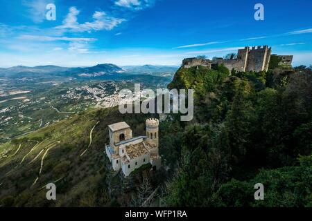 L'Italie, la Sicile, Palerme, cité médiévale fortifiée au-dessus de Trapani, Torretta Pepoli et Castello di Venere, norman forteresse à partir de 12e siècle Banque D'Images