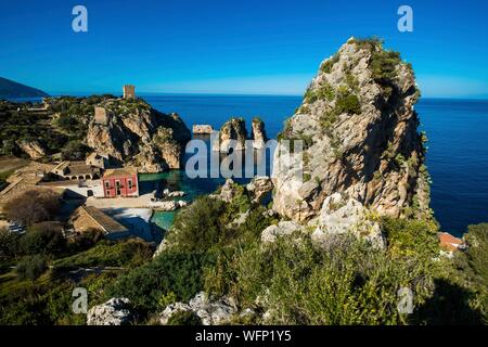 Italie, Sicile, San Vito lo Capo, Scopello tonnara, ou village médiéval fortifié bâtiment anciennement utilisé pour la pêche au thon Banque D'Images