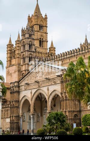 L'Italie, la Sicile, Palerme, 12e siècle cathédrale catholique romaine, dédiée à Notre Dame de l'Assomption, de style arabo-normand Banque D'Images