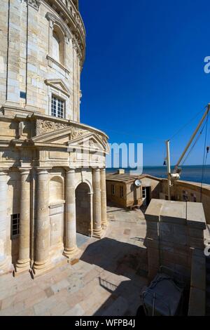 France, Gironde, le Verdon-sur-Mer, plateau rocheux de Cordouan, phare de Cordouan, classé Monuments Historique, vue générale Banque D'Images