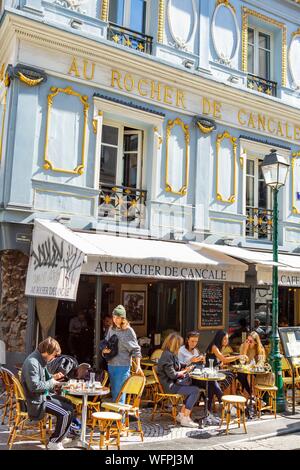 France, Paris, Rue Montorgueil, le restaurant au rocher de Cancale Banque D'Images