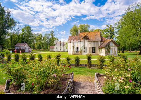 France, Oise, Chantilly, le château de Chantilly, le Hameau dans le parc du domaine Banque D'Images