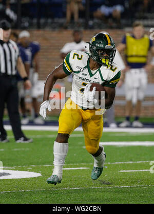 31 août 2019 : Norfolk State Spartans RB # 2 Aaron Savage exécute avec il ball lors d'un match de football NCAA entre les anciens monarques et les Dominions Norfolk State Spartans à S.B. Ballard Stadium à Norfolk, VA. Justin Cooper/CSM Banque D'Images