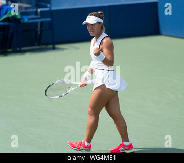 New York, NY - 31 août 2019 : Kristie Ahn (USA) réagit lors de la ronde 3 de l'US Open Championship contre Jelena Ostapenko (Lettonie) à Billie Jean King National Tennis Center Banque D'Images
