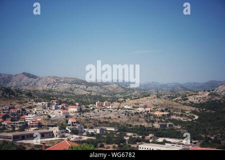 Ivantia, une ville de Bosnie-Herzégovine, juste en face de la frontière de la Croatie, est maintenant la récupération de graves destructions causées pendant la guerre des Balkans Banque D'Images