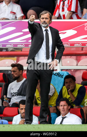 Londres, Royaume-Uni. Août 31, 2019. Derby County Manager Phillip Cocu pendant l'EFL Sky Bet match de championnat entre Brentford et Derby County à Griffin Park, Londres, Angleterre le 31 août 2019. Photo de Ken d'Étincelles. Usage éditorial uniquement, licence requise pour un usage commercial. Aucune utilisation de pari, de jeux ou d'un seul club/ligue/dvd publications. Credit : UK Sports Photos Ltd/Alamy Live News Banque D'Images