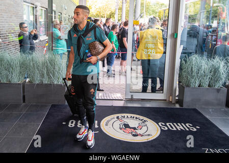 Rotterdam, Pays-Bas. 06Th Sep 2019. ROTTERDAM, 01-06-2019, Het Kasteel stadium, l'Eredivisie néerlandaise, saison 2019-2020, Hakim Ziyech arrive pendant le match Sparta Rotterdam - Ajax : Crédit Photos Pro/Alamy Live News Banque D'Images