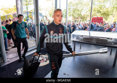 Rotterdam, Pays-Bas. 06Th Sep 2019. ROTTERDAM, 01-06-2019, Het Kasteel stadium, l'Eredivisie néerlandaise, saison 2019-2020, Noa Lang arrive pendant le match Sparta Rotterdam - Ajax : Crédit Photos Pro/Alamy Live News Banque D'Images