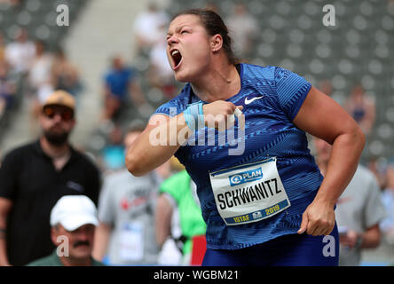 Berlin, Allemagne. 06Th Sep 2019. L'athlétisme, lancer du poids : réunion, ISTAF (Stade International Festival) dans le stade olympique. Christina Schwanitz (LG 90 Erzgebirge) réagit après son dernier lancer du poids. Credit : Jens Büttner/dpa-Zentralbild/dpa/Alamy Live News Banque D'Images