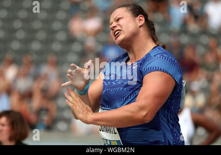 Berlin, Allemagne. 06Th Sep 2019. L'athlétisme, lancer du poids : réunion, ISTAF (Stade International Festival) dans le stade olympique. Christina Schwanitz (LG 90 Erzgebirge) réagit après son dernier lancer du poids. Credit : Jens Büttner/dpa-Zentralbild/dpa/Alamy Live News Banque D'Images