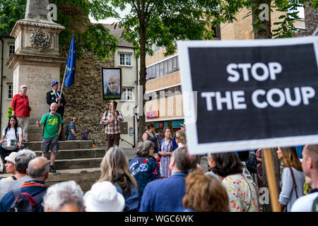 Le coup d'arrêt - Oxford centre commercial Westgate. Haut-parleurs Public protester contre la supension du parlement par PM conservateur Boris Johnson. Banque D'Images