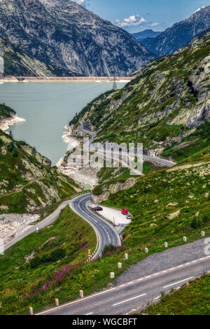 Barrage de Nyon entre Alpes suisses, Suisse Banque D'Images