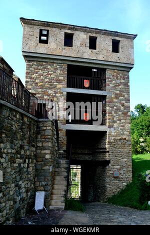 Tour de vigilance - Tsarevets Fotress à Veliko Tarnovo - mountais des Balkans - Bulgarie Banque D'Images