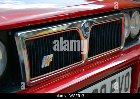 Close up detail d'une Lancia Delta à un salon de voitures Banque D'Images