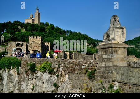 Tour de vigilance - Tsarevets Fotress à Veliko Tarnovo - mountais des Balkans - Bulgarie Banque D'Images