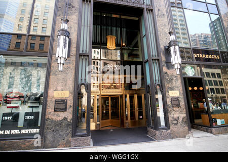 entrance to 333 north michigan building chicago illinois united states of america Banque D'Images