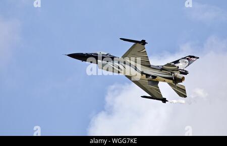 Belgian Air Force F-16 Fighting Falcon Falcon 'Dark' à la Royal International Air Tattoo 2019 Banque D'Images