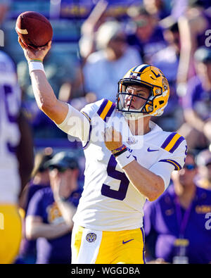 31 août 2019 : LSU Tigers quarterback Joe Burrow (9) se réchauffe avant le match contre la Géorgie du Sud de l'Eagles le 31 août 2019 au Tiger Stadium, à Baton Rouge, LA. Stephen Lew/CSM Banque D'Images