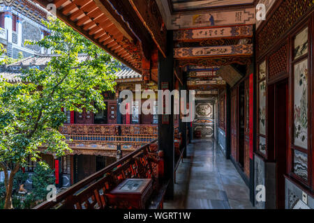 Le jardin de la famille Zhang est la maison d'habitation typique Bai, dans le côté nord de la Buddhist Temple de la fondation le pays de Dali. Banque D'Images