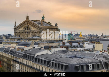 Paris France vue aérienne sur la ville à l'Opéra de Paris Banque D'Images