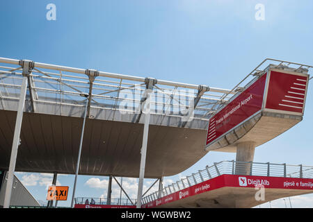 Tirana, Albanie - Juillet 2019 : l'Aéroport International de Tirana Nene Tereza. Banque D'Images